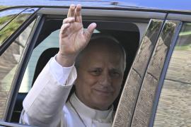 Папа Лев XIV начал ходить после операции по удалению части лёгкого