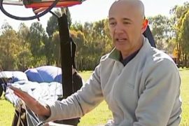 Австралиец пробежал полумарафон в воздушном шаре