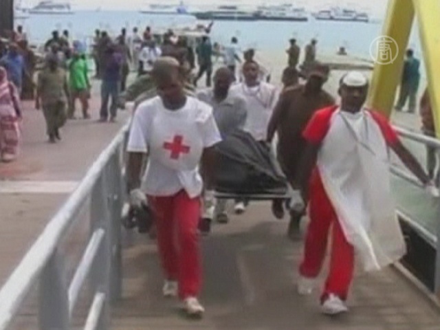 У Занзибара затонул паром: 100 пропавших без вести