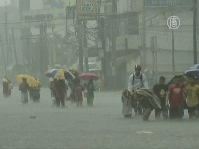 Столица Филиппин снова уходит под воду