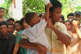 В Камбодже появился 3-летний мальчик-целитель