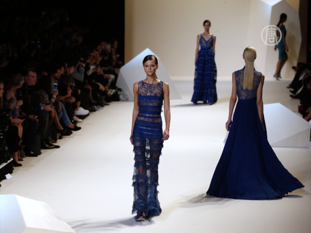 Неделя моды в Париже: бизнес-вумен от Эли Сааб