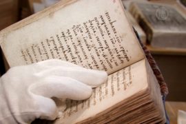 В Украине начали оцифровывать древние книги