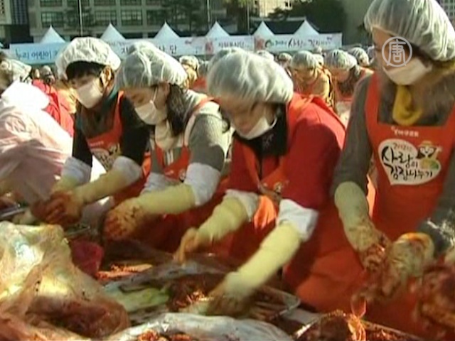 140 тонн кимчхи заготовили для бедных в Корее
