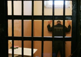 Омбудсмен: в тюрьмах России всплеск насилия