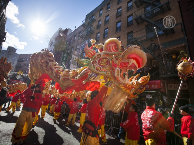 Как проходят парады в честь Китайского нового года