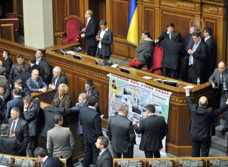Политолог – о кризисной ситуации в Раде Украины