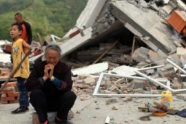 Землетрясение в Сычуани: более 200 погибших