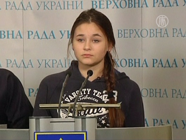 Молодая украинская активистка борется со СПИДом