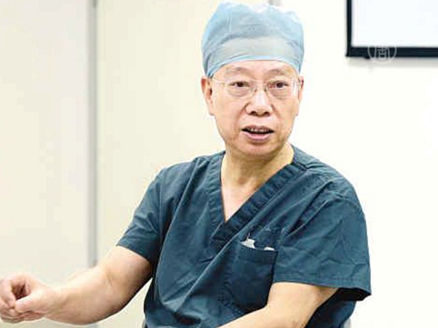 Главного трансплантолога Китая хотят лишить звания