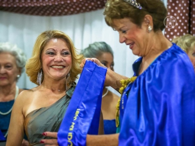 65-летняя бразильянка стала королевой красоты