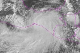 Ураган «Барбара» угрожает мексиканцам