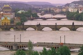 Наводнение в Праге: худшее позади?
