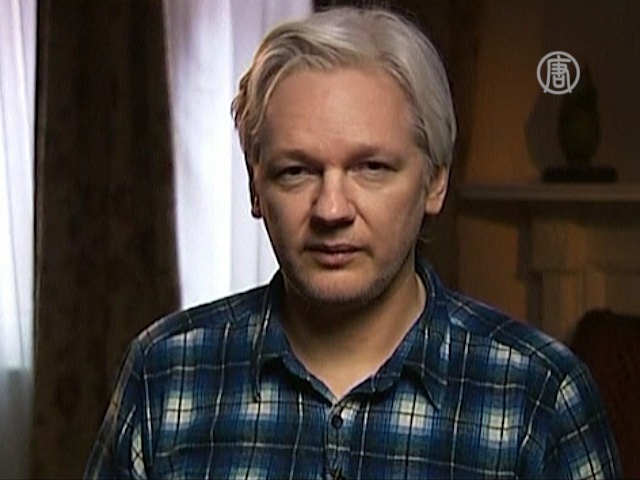 Ассанж: Сноуден контактировал с WikiLeaks