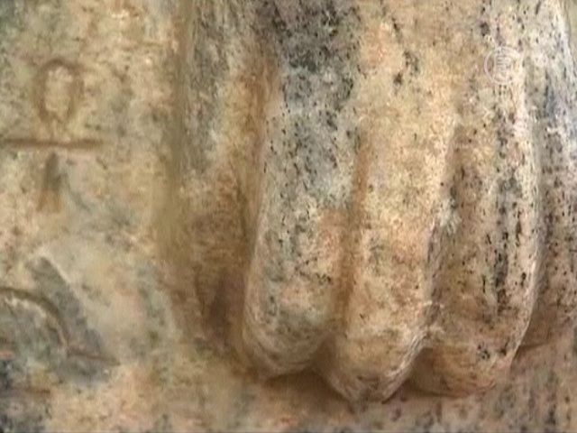 В Израиле нашли лапы уникального сфинкса из Египта