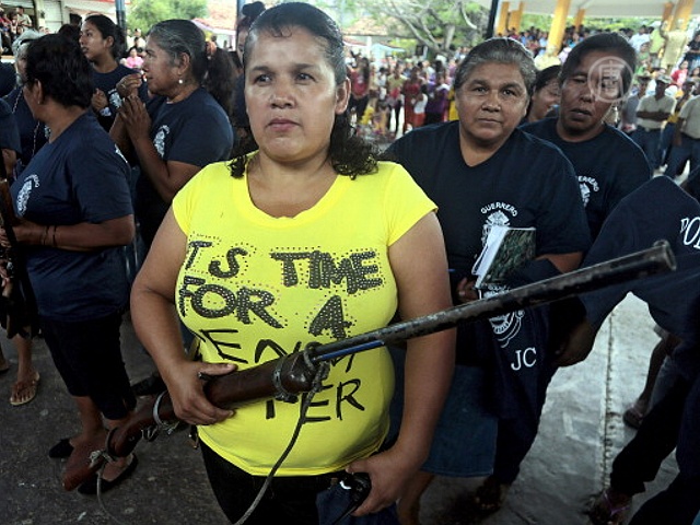 Домохозяйки Мексики взяли в руки оружие