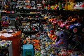 Киргизы боятся китайских игрушек
