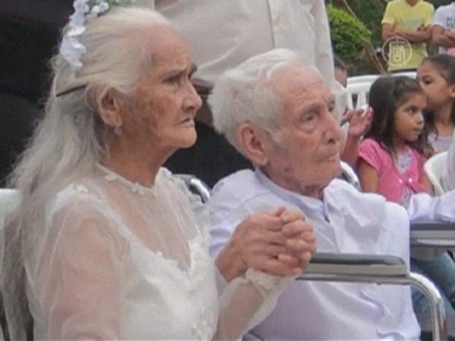 Свадьба в Парагвае: невесте – 99 лет, жениху – 103