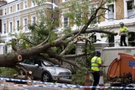 Лондон оправляется от сильнейшего за 10 лет шторма