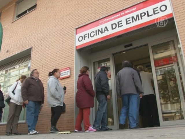 Безработных в Испании снова становится больше