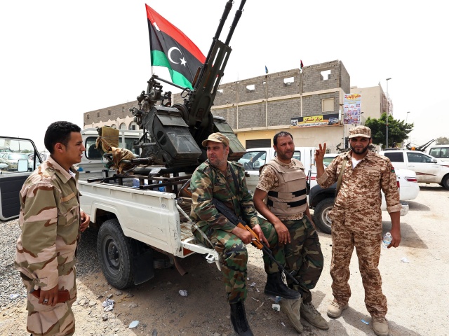Армия Ливии говорит, что контролирует Триполи