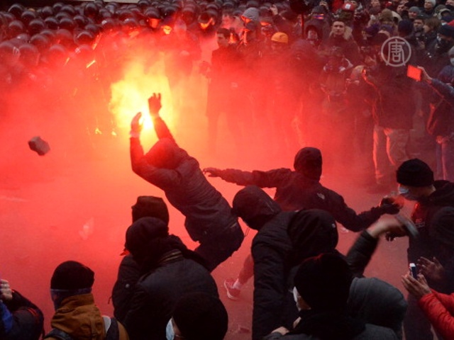 Протесты в Киеве: десятки пострадавших