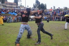 Перуанцы дерутся перед Новым Годом