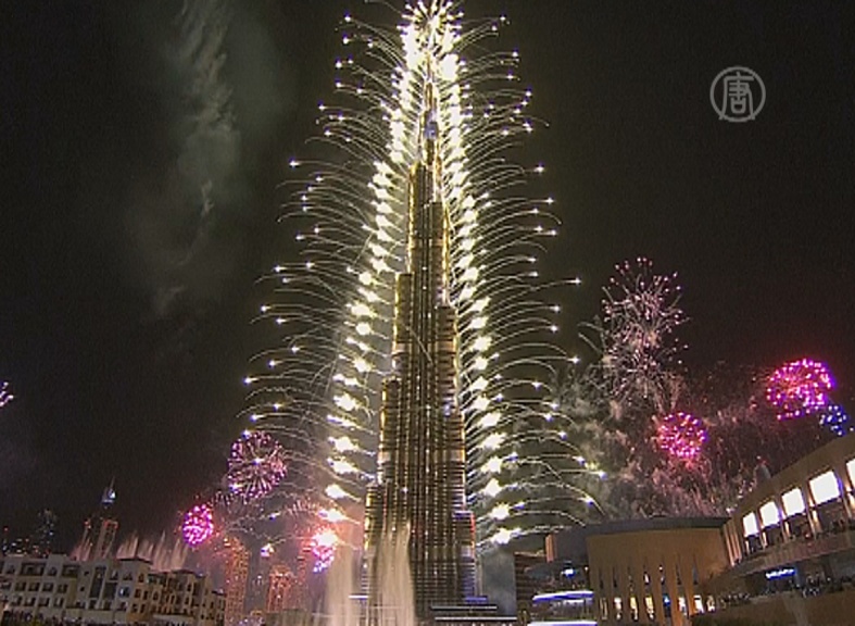 Ошеломляющий фейерверк устроили в Дубае