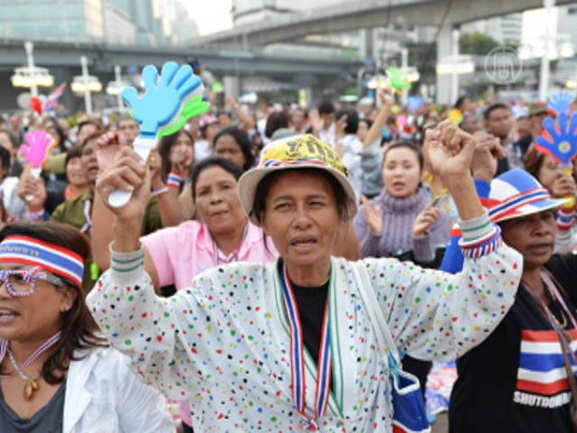 Оппозиция: режим ЧП в Бангкоке не нужен
