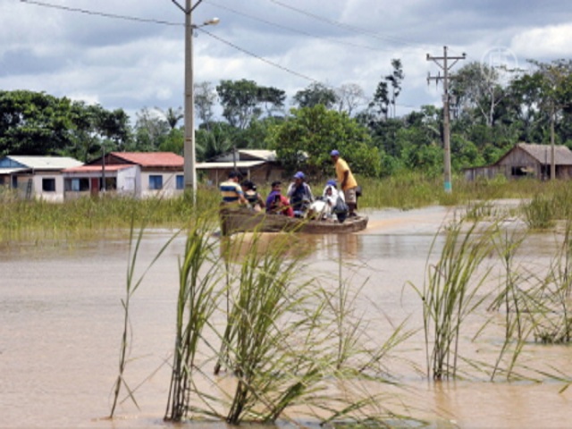 В Боливии введен режим ЧП из-за наводнений