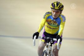 102-летний велосипедист побил очередной рекорд