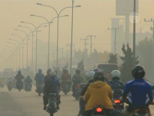 Суматру окутал дым от лесных пожаров