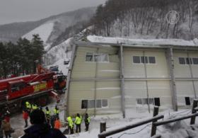 Крыша рухнула на корейском курорте, есть жертвы