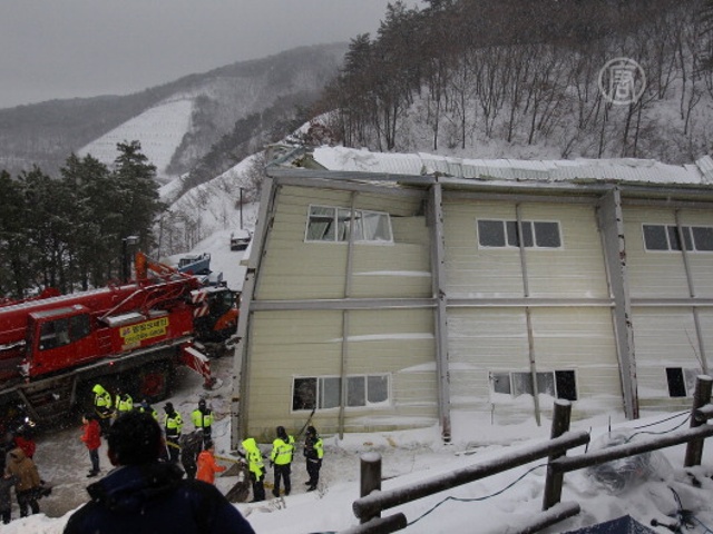 Крыша рухнула на корейском курорте, есть жертвы