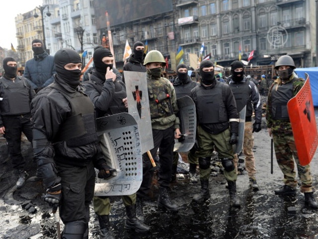 На Майдане сохраняется напряженность