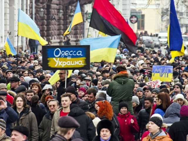 В Украине — акции против ввода войск в Крым