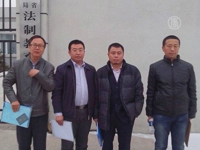 Китайцы требуют освободить четверых адвокатов