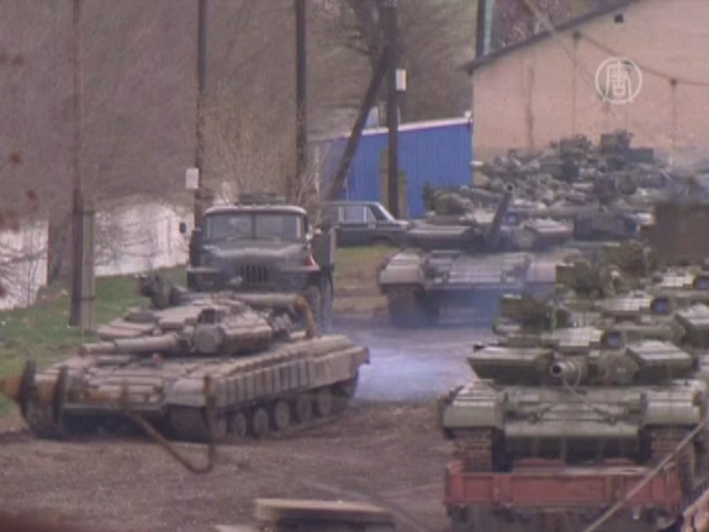 Украинские танки эвакуируют из Крыма