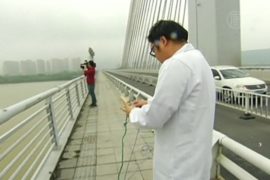 В китайскую реку попали химикаты