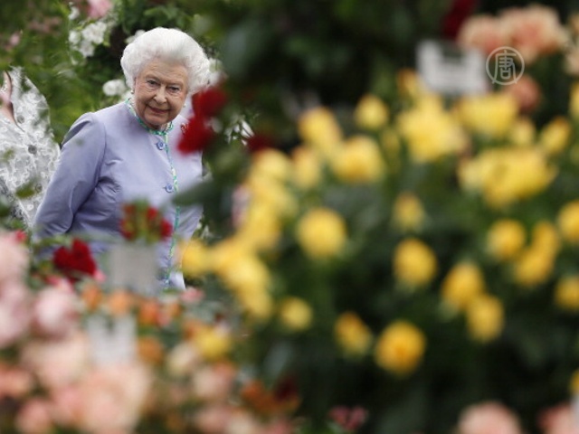 Королева посетила Цветочное шоу в Челси