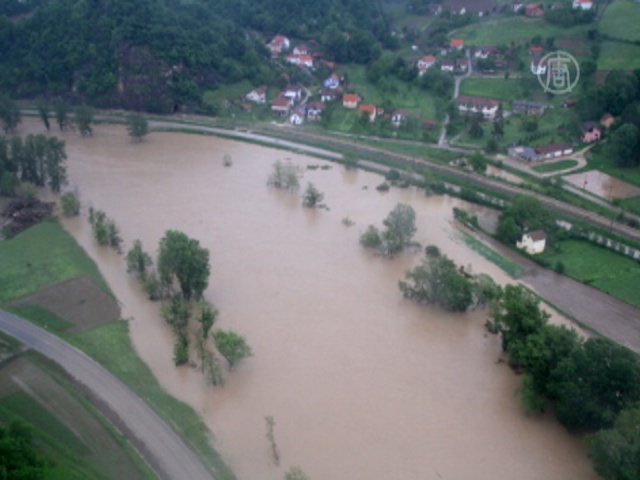 Наводнение в Боснии вскрыло братскую могилу