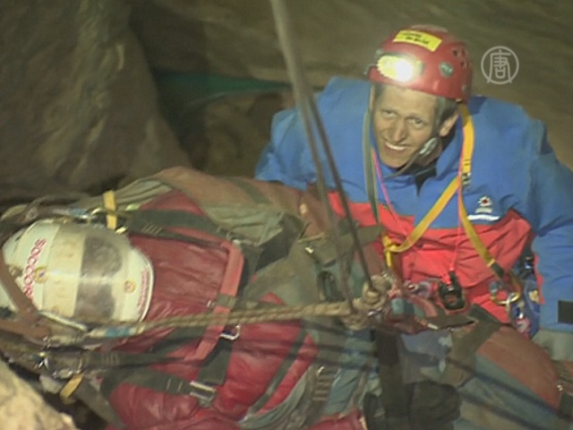 Травмированного в пещере немца спасли