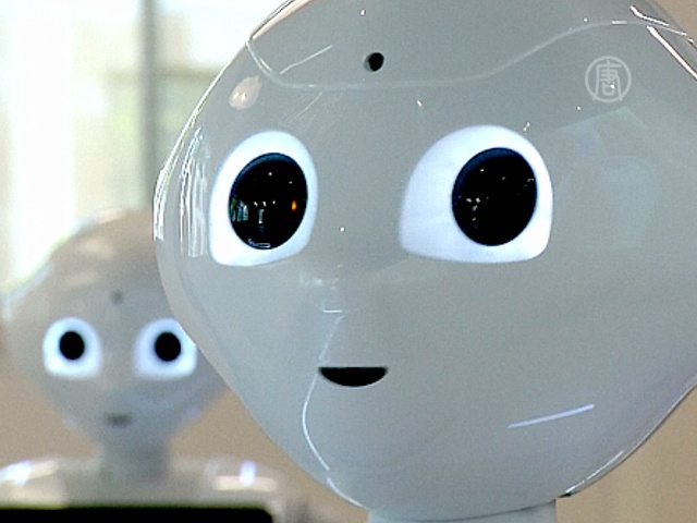 «Эмоциональных» роботов представили во Франции