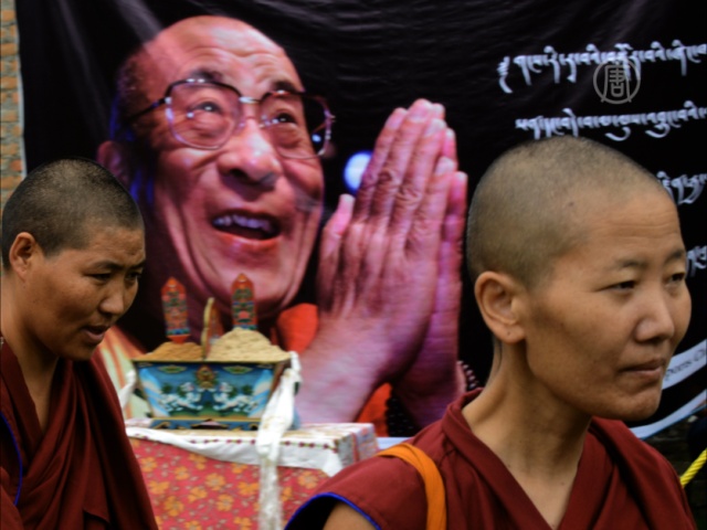 День рождения Далай-ламы отметили тибетцы в Индии