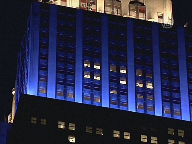 Эмпайр-стейт-билдинг подсветили в цвета Аргентины