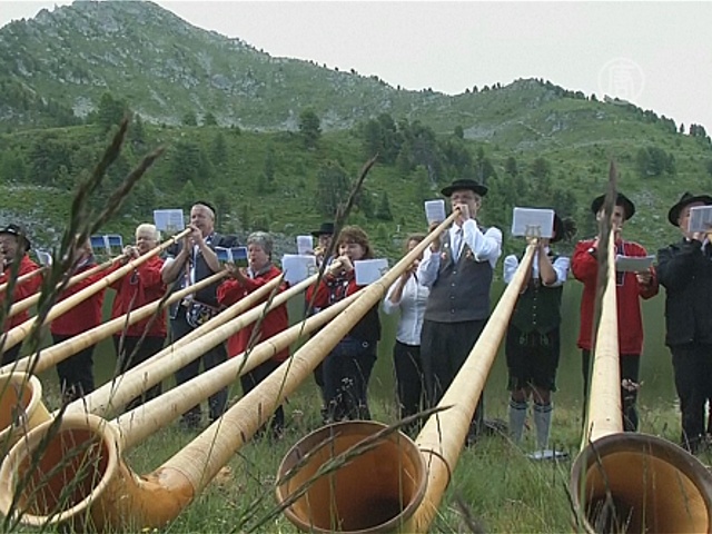 Фестиваль альпийского рога прошёл в Швейцарии