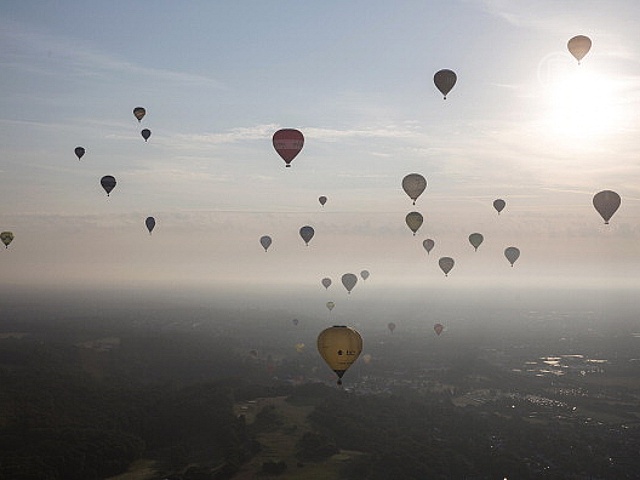 Фестиваль воздушных шаров проходит в Бристоле