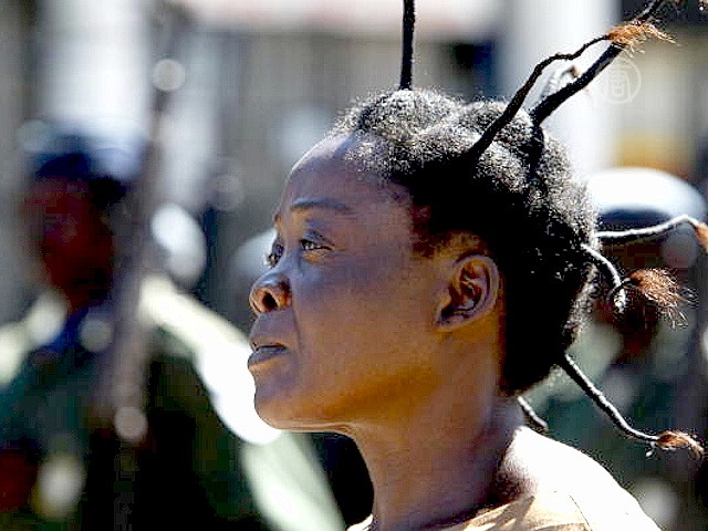 Причёски африканок приносят миллиарды