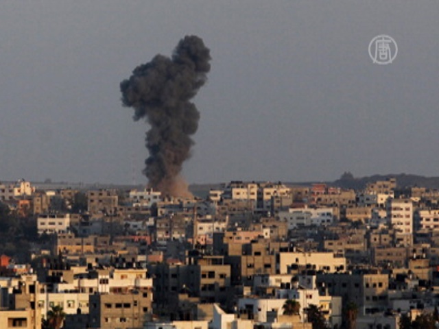 Израиль возобновил удары по сектору Газа
