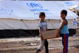 Жителям Ирака доставляют гуманитарную помощь